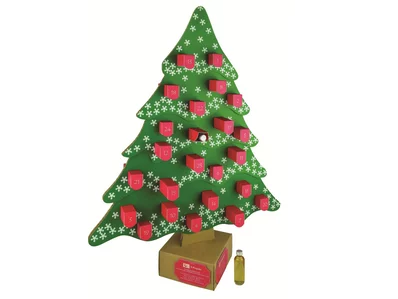 Freistehender Adventskalender in Form eines Weihnachtsbaumes