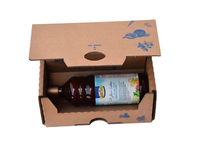 Einzelversandverpackung mit LaVita Flasche gefüllt Einzelversandverpackung mit LaVita Flasche gefüllt