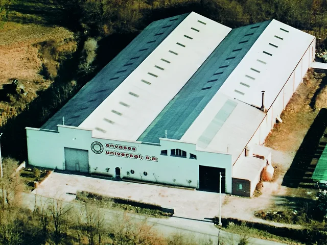 Les Preses Logistics Centre