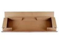 Schlitzverpackung aus Wellpappe mit Aufrichthilfe Schlitzverpackung aus Wellpappe mit Aufrichthilfe